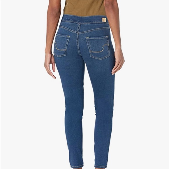 Signature by Levi Strauss & Co. Gold Label Totally Shaping Pull-on Skinny Jeans - Picture 2 of 6